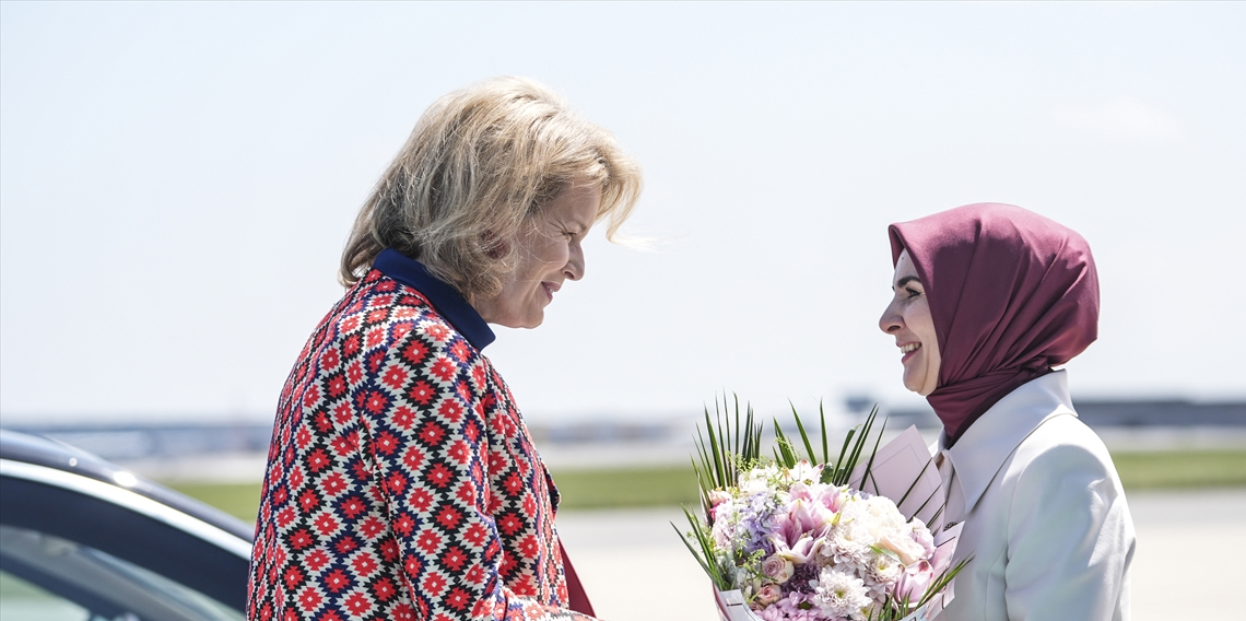 Kraliçe Mathilde Belçika Başkonsolosluğu’na geldi