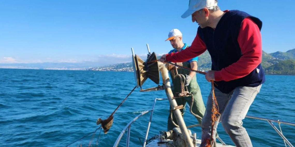 Kalkan av yasağı denetimlerinde 3 bin metre ağa el konuldu