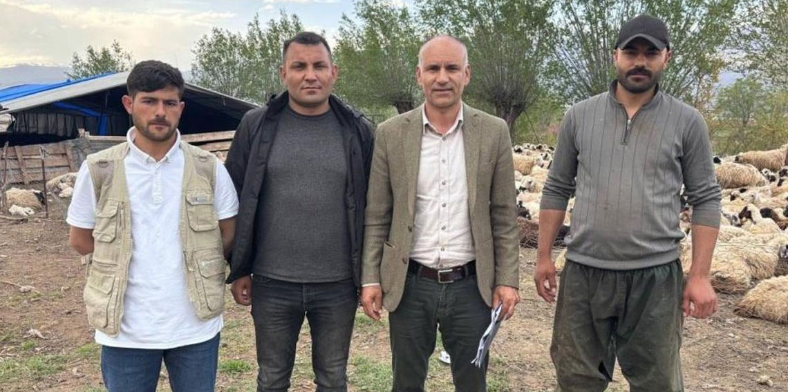 Türkiye'de bir ilk! 150 bin isteniyordu, asgari ücretle göreve başladılar