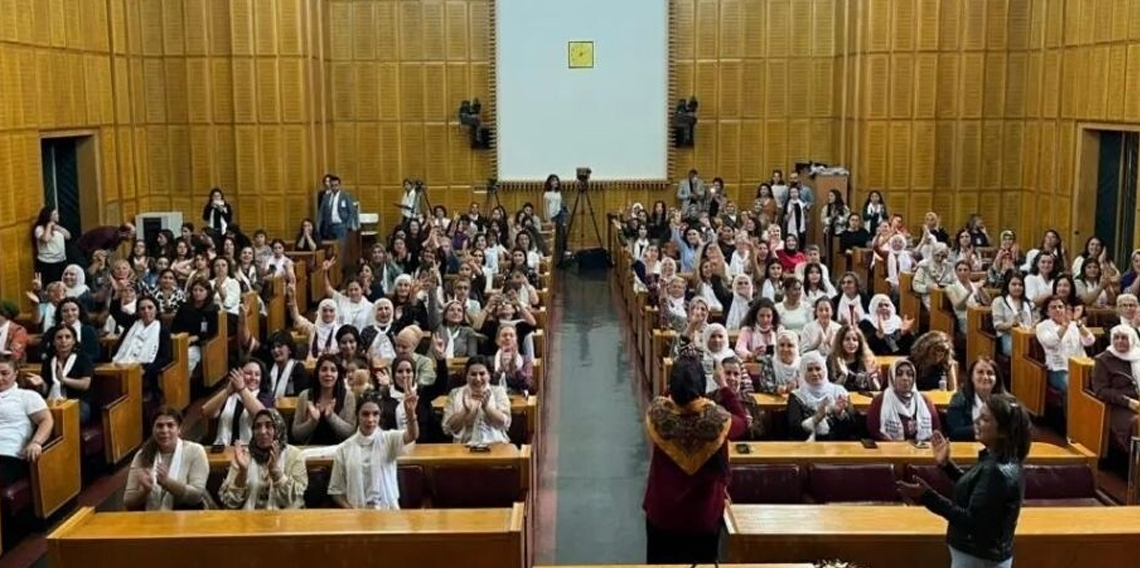 DEM Parti grup toplantısı yapıldı