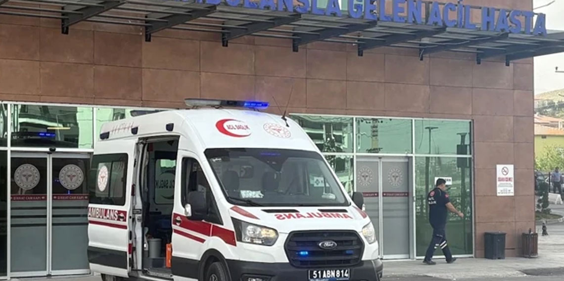 Niğde'de gıda zehirlenmesi şüphesi: 27 öğrenci hastaneye kaldırıldı