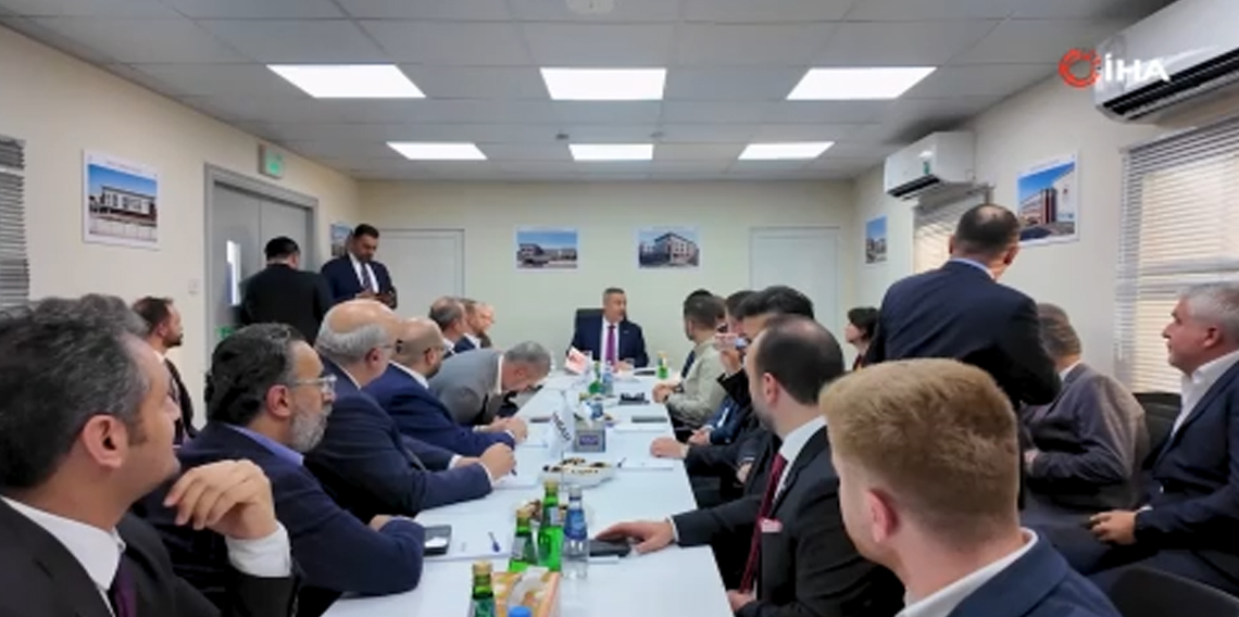 Dışişleri Bakanı Fidan, Katar Türk Okulu'nun inşaatını ziyaret etti