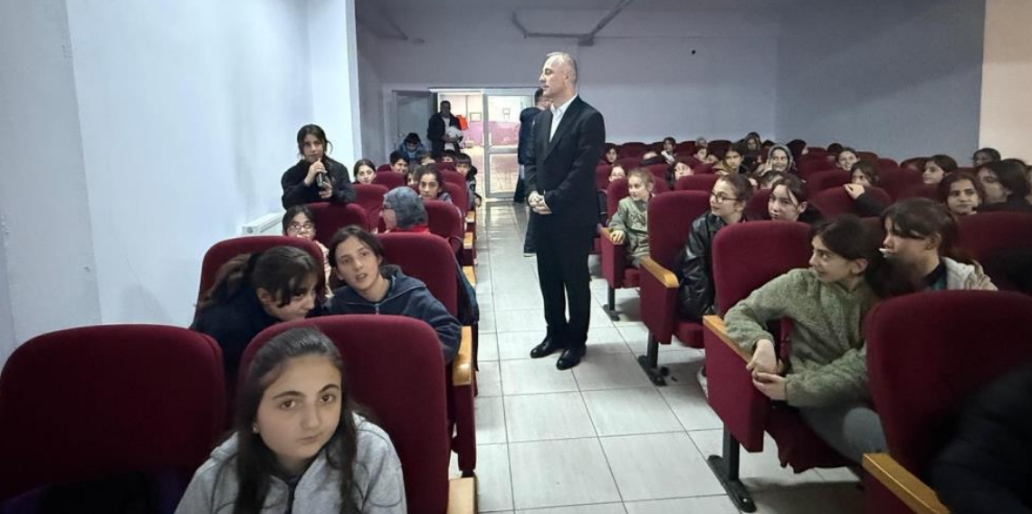 Demirözü’nde Öğrencilere Sıfır Atık ve Çevre Bilinci Eğitimi Verildi