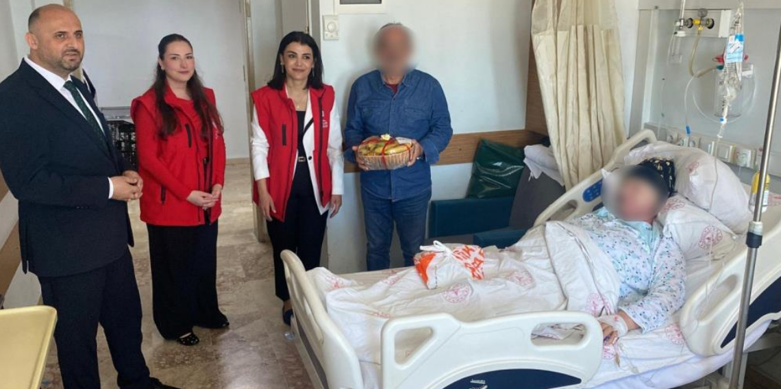 Samsun’da 213 Yıllık Vakıf Geleneği Yaşatılıyor: Hastalara Taze Meyve İkramı