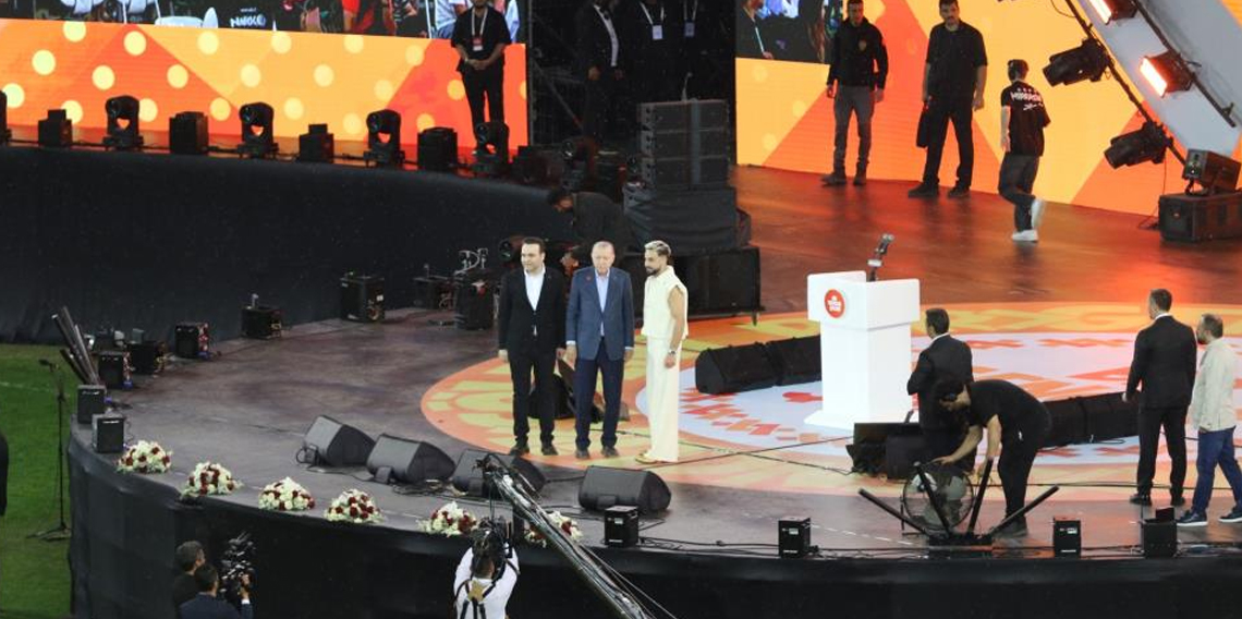Cumhurbaşkanı Erdoğan, Sefo'nun konserini izledi