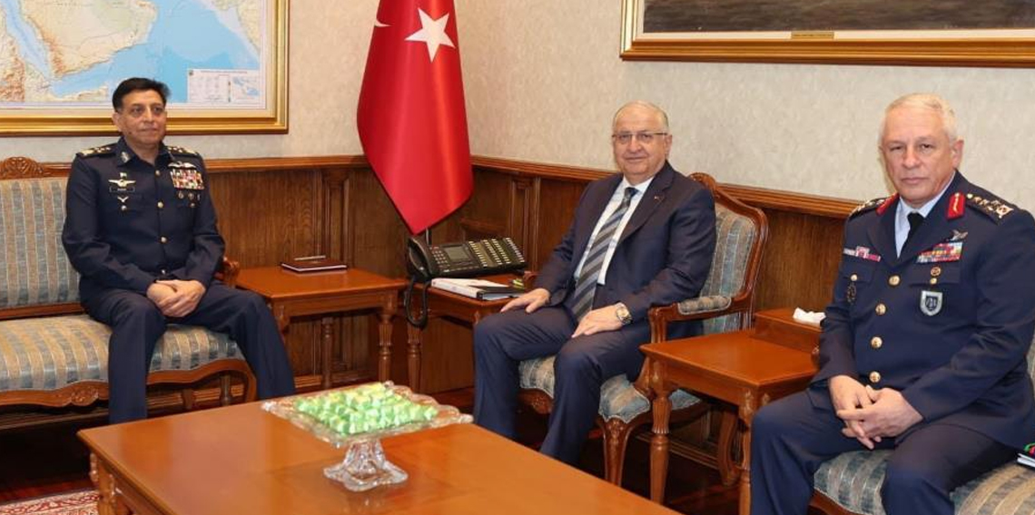 Bakan Güler, Pakistan Hava Kuvvetleri Komutanı Orgeneral Sidhu’yu kabul etti