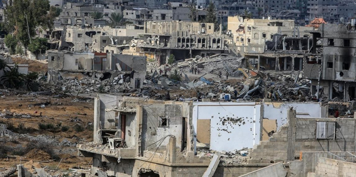 İsrail, Gazze Şeridi'nde bir konutu bombaladı