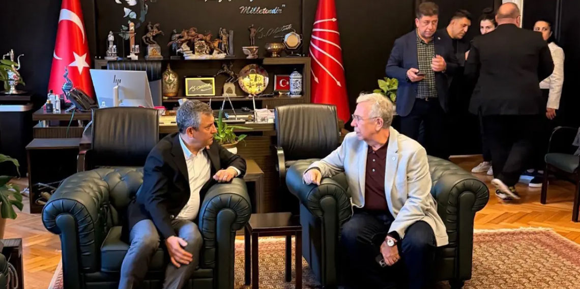 Mansur Yavaş, TBMM'ye gelen Özgür Özel'i ziyaret etti