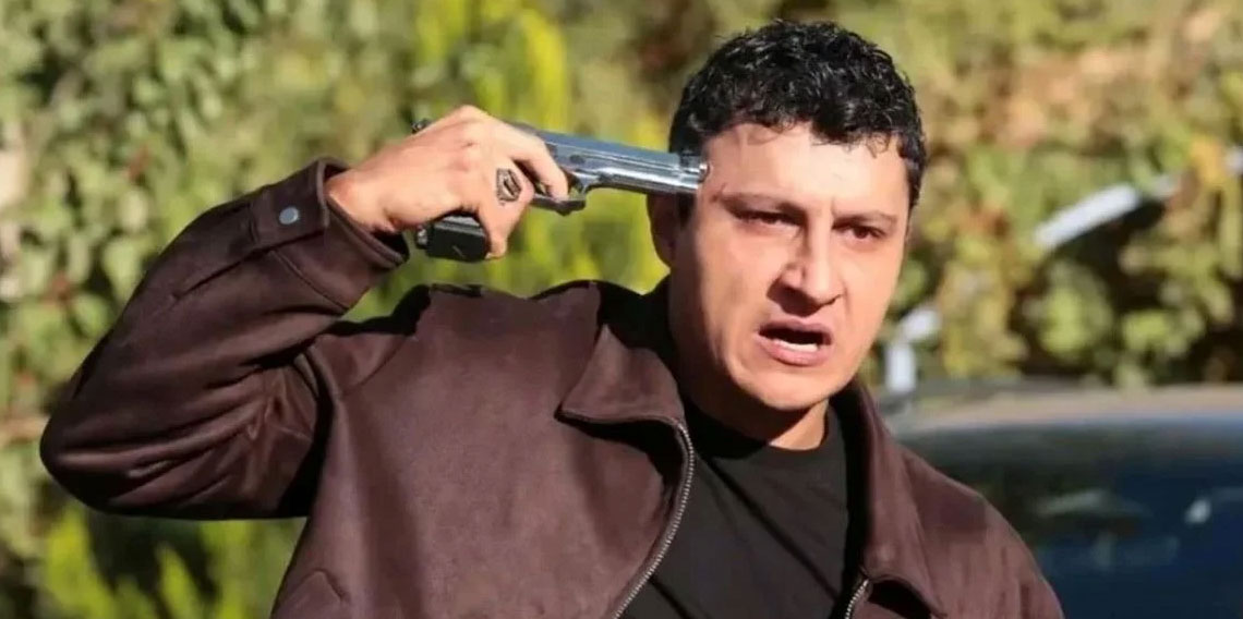 Uzak Şehir setinde büyük sürpriz: Alper Çankaya, rol arkadaşı ile aşk yaşıyor