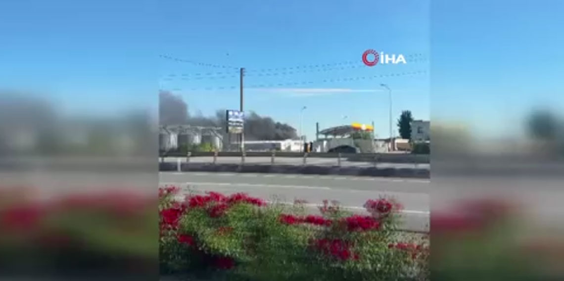 Lüleburgaz Büyükkarıştıran’da yağ fabrikasında yangın çıktı