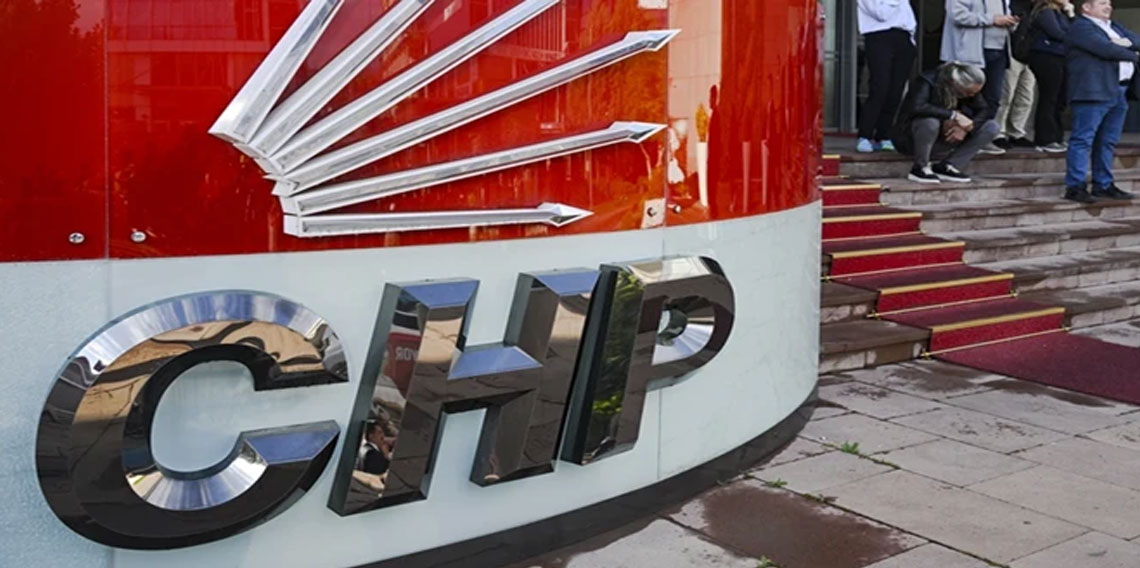 CHP'nin internet sitesinde PM ve MYK üyelerinin isimleri kaldırıldı