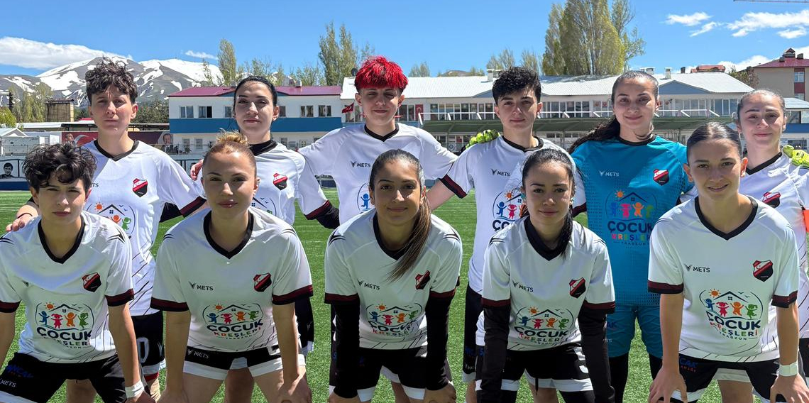 Kardelen Spor Kadın Futbol Takımı Durdurulamıyor