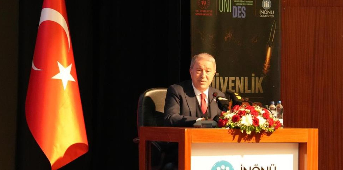 Hulusi Akar, Malatya'da öğrencilerle buluştu