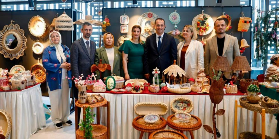 Akçaabat Halk Eğitimi Merkezi yıl sonu sergisi büyük ilgi gördü