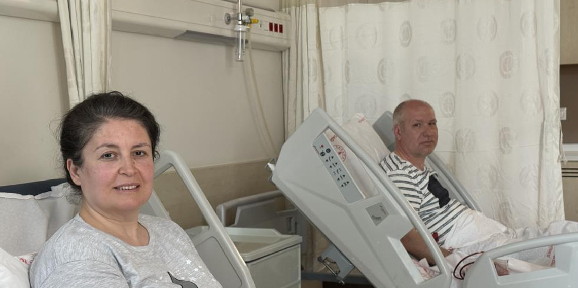 Karı koca aynı hastalıktan aynı gün ameliyat oldu, uzmanlar uyardı