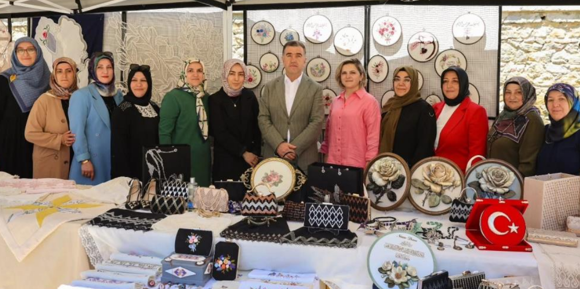 Bayburt’ta Halk Eğitimi Merkezi Yıl Sonu Sergisi Büyük İlgi Gördü