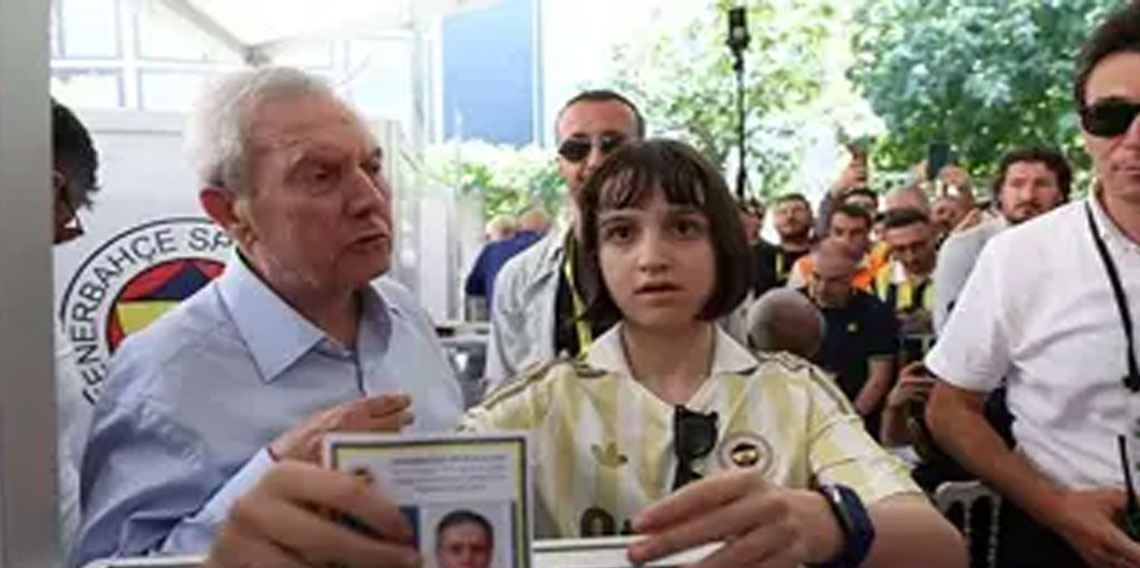 Aziz Yıldırım oyunu kullandı