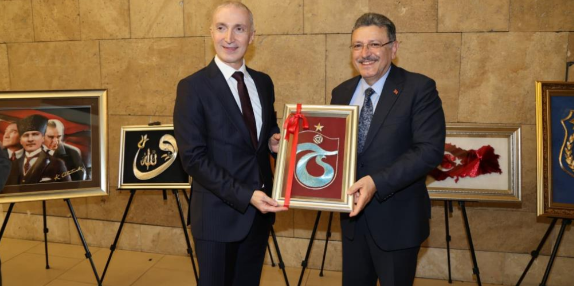 ‘Demir Parmaklıklardan Tuvale, Değişimin ve Emeğin Resmi’ Sergisi