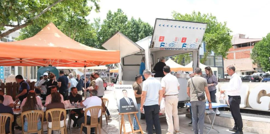 Sarıgöl’de Ferdi Zeyrek için lokma hayrı düzenlendi