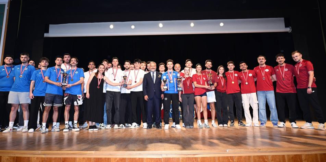2026 Anadolu Üniversitesi Spor Ödülleri sahiplerini buldu