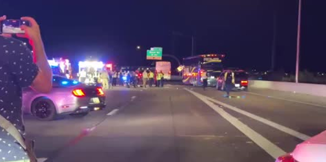 Arizona'da A Milli Futbol Takımı kafilesine eşlik eden polis kaza yaptı