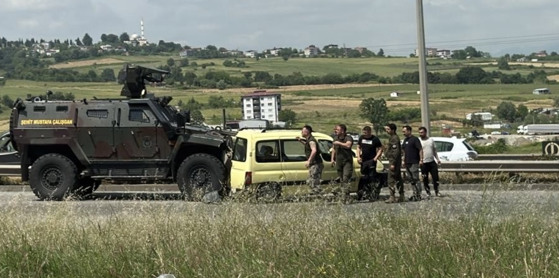 Samsun'da Zincirleme Trafik Kazası! Zırhlı Polis Aracı da Kazaya Karıştı
