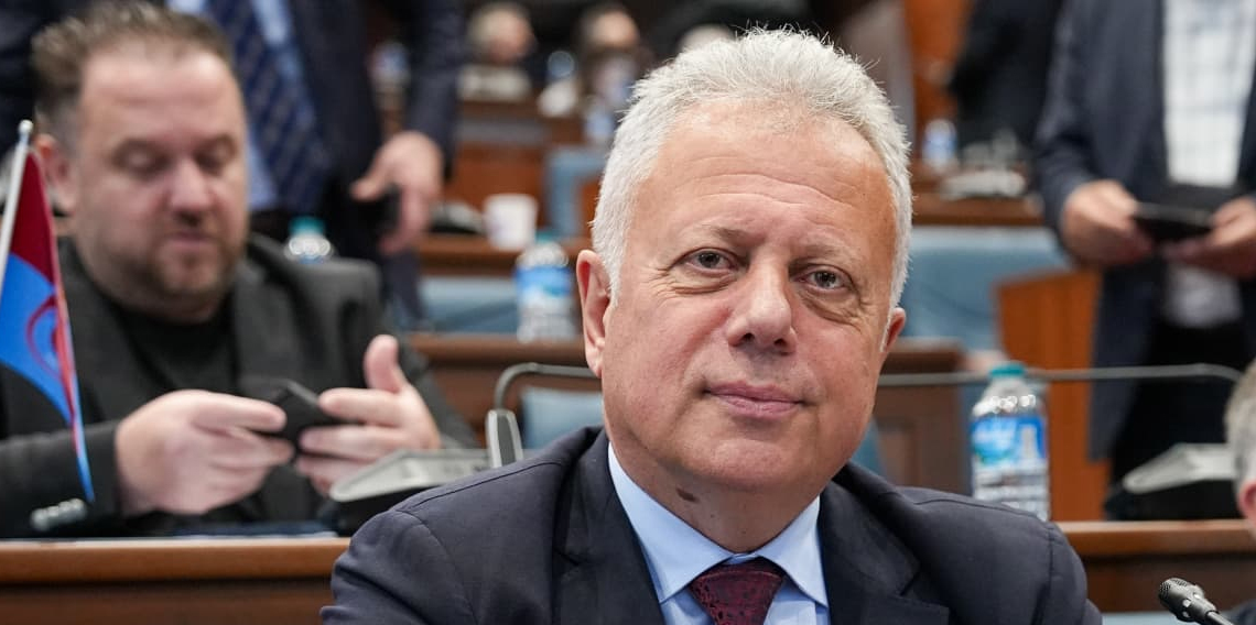 Zorlu 'Trabzon büyükşehir ciddi borçlanıyor!'