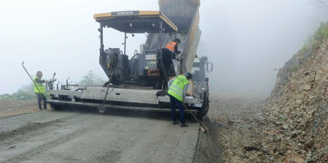 Trabzon'da yayla yollarında yoğun mesai