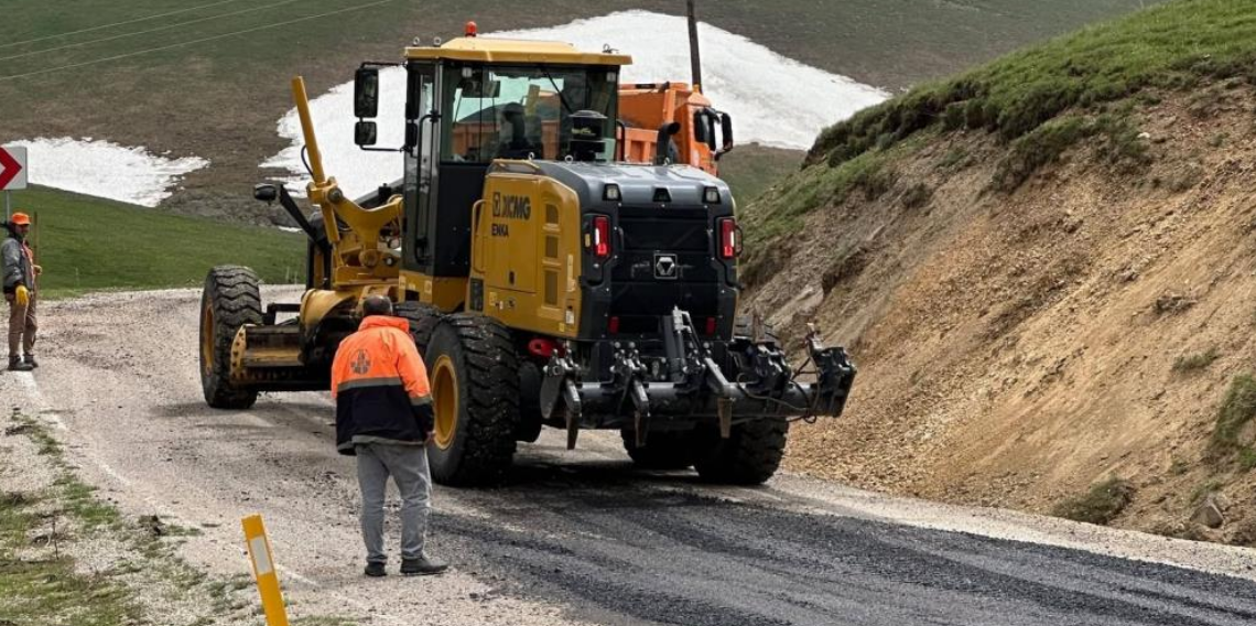 Balahor Yayla Yolunda Asfalt Mesaisi: Ulaşım Daha Güvenli Hale Geliyor
