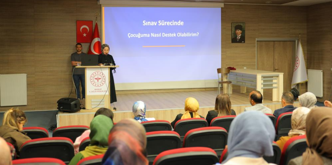 Bayburt'ta Sağlıklı Hayat Saatleri Başladı: İlk Konu Sınav Kaygısı Oldu