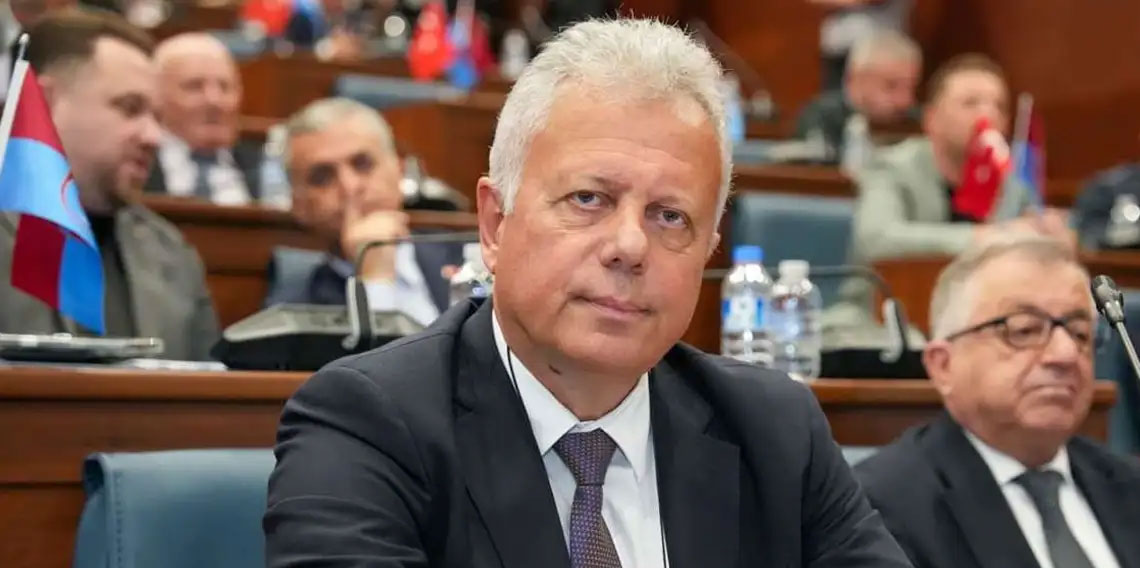 Cüneyit Zorlu'dan Büyükşehir'e flaş soru: “Borç neden düşmedi?”