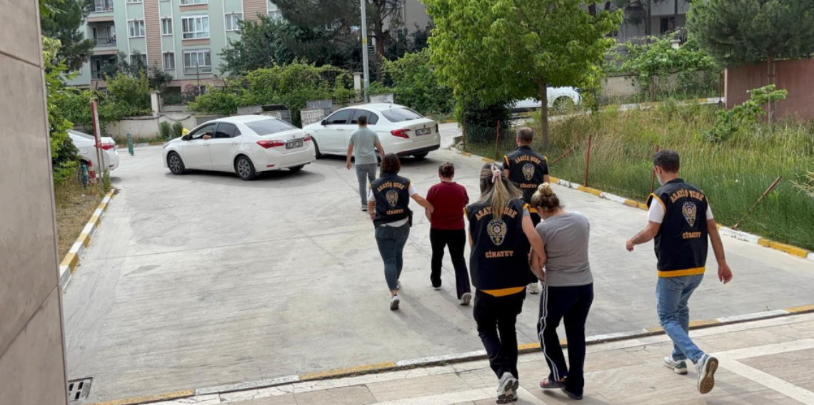 16 Yıllık Sır Topuk Kanıyla Çözüldü! Manisa’daki Şüpheli Bebek Ölümünde Anne ve Teyze Gözaltında