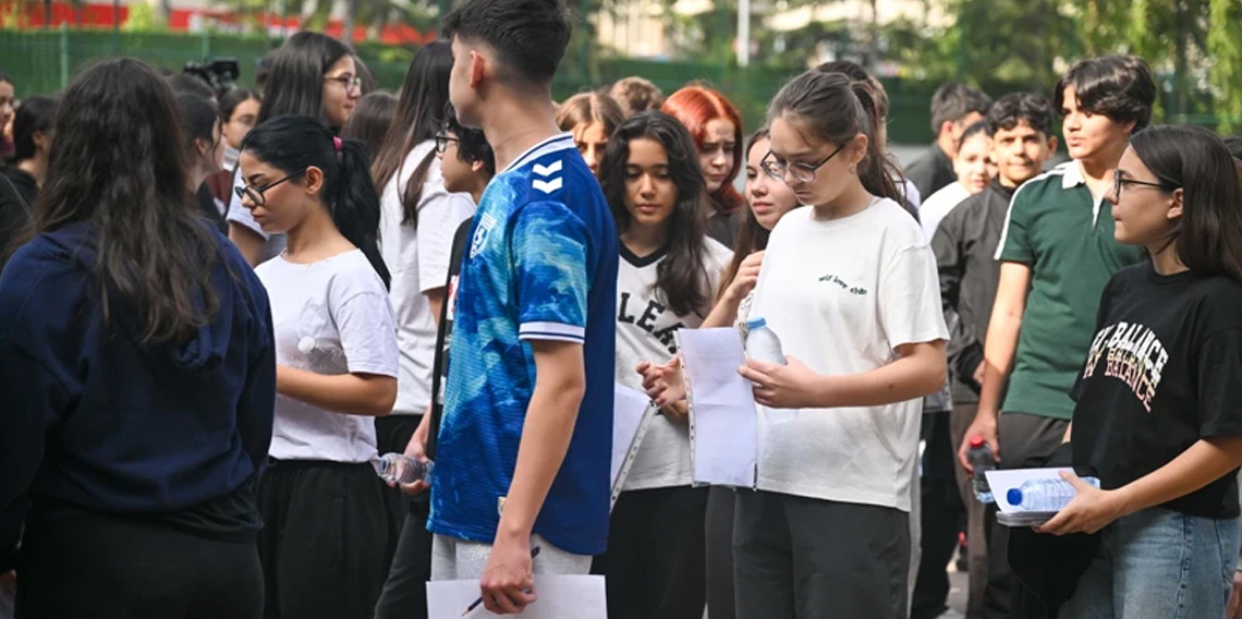 Trabzon'da LGS Heyecanı Sona Erdi! Binlerce Öğrenci Ter Dökerek Sınavı Tamamladı