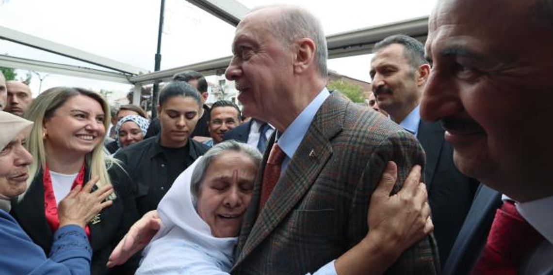 Cumhurbaşkanı Erdoğan, Edirne’de vatandaşlarla sohbet etti