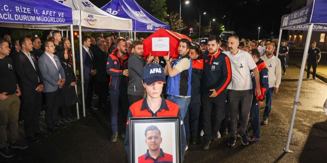AFAD personeli için Rize'de tören düzenlendi