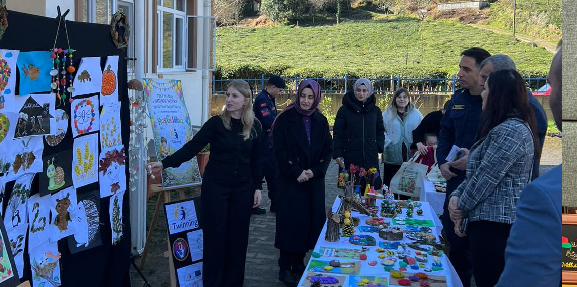 Sürmene'de eTwinning Projesi İlgi Görüyor: “Minik Eller Doğal Eserler” Farkındalık Oluşturuyor
