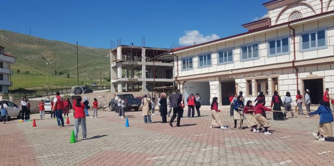 Bayburt’ta ÇEDES yıl sonu şenliği düzenlendi