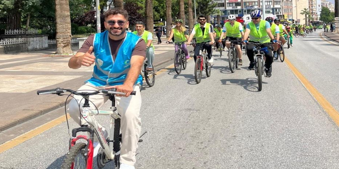Denizli’de pedallar sağlıklı yaşam için çevrildi