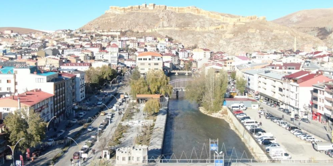 Bayburt’ta 2 vali yardımcısı ve 2 kaymakamın görev yeri değişti