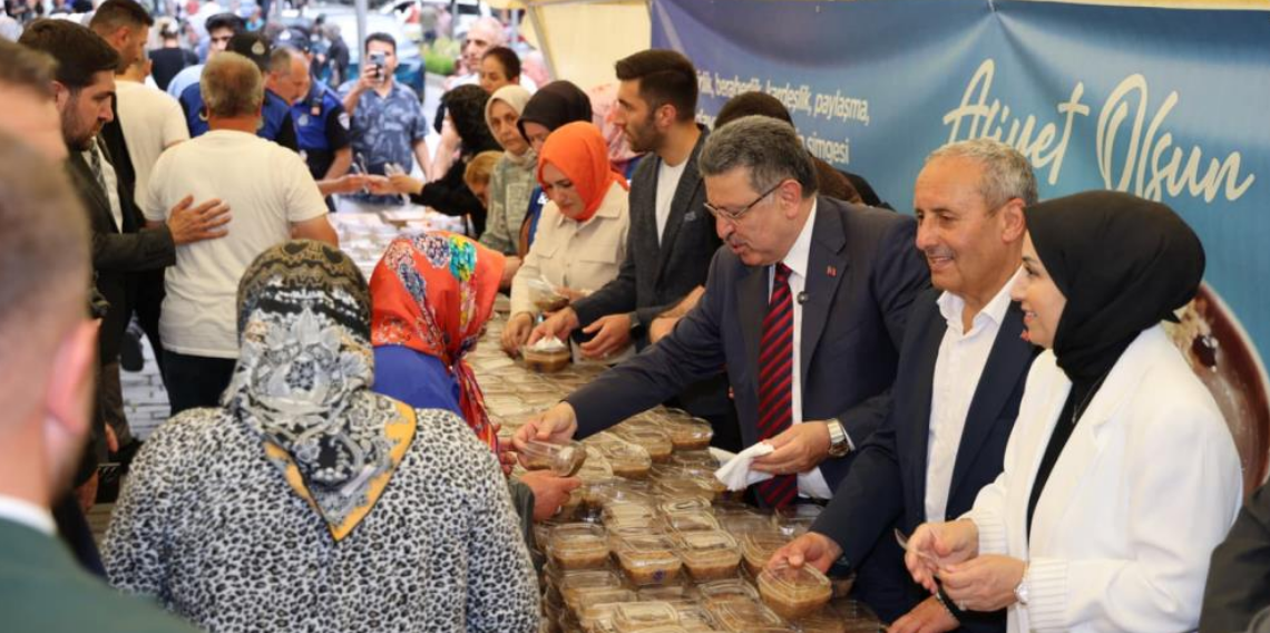 Trabzon’da 3 bin kişiye aşure ikramı: Muharrem ayı birlik ve beraberlik mesajlarıyla kutlandı