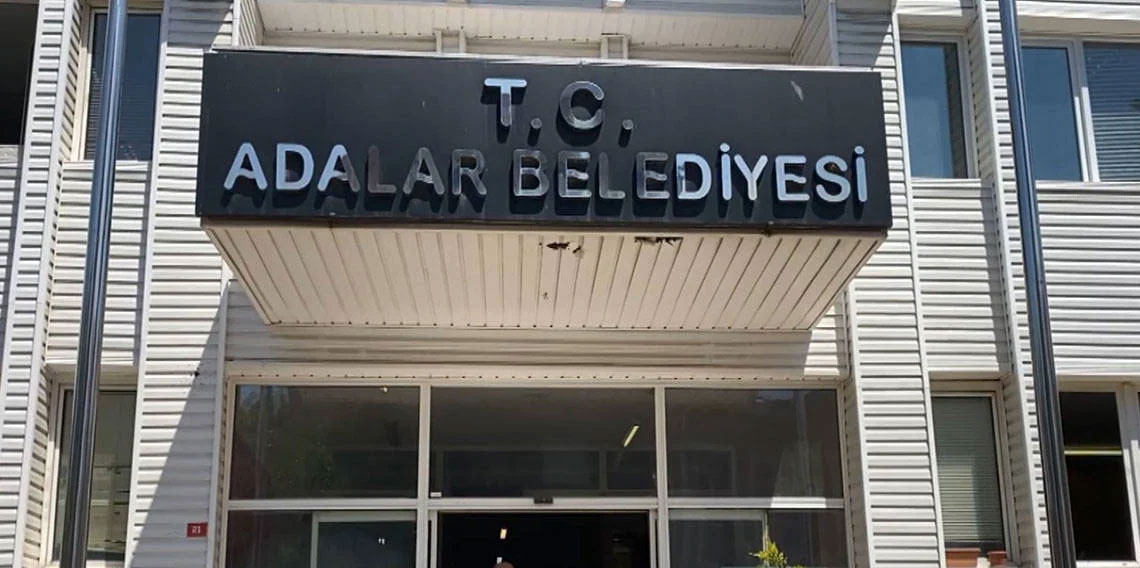 Adalar Belediyesi operasyonu: 39 kişi adliyeye sevk edildi