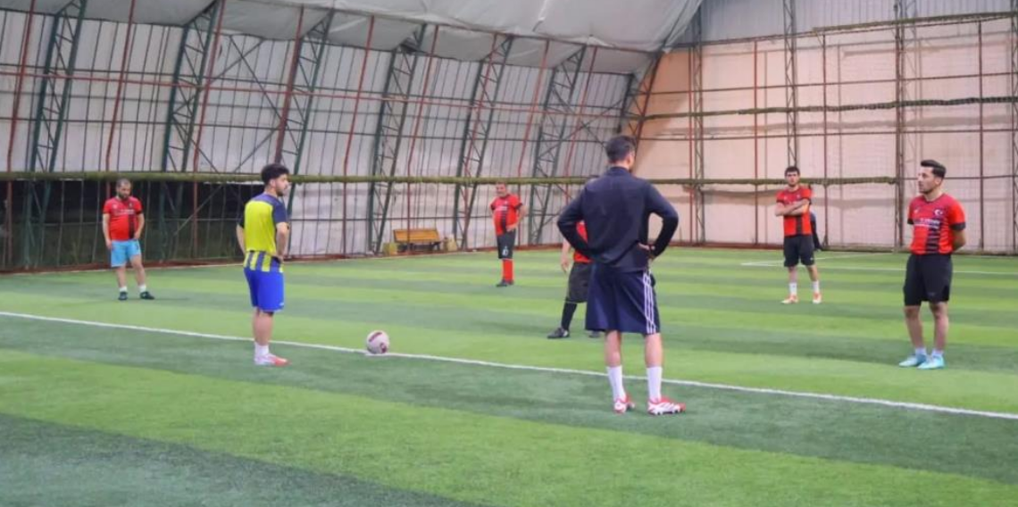 Bayburt'ta din görevlileri futbol turnuvası tamamlandı! Şampiyonlar kupalarını aldı
