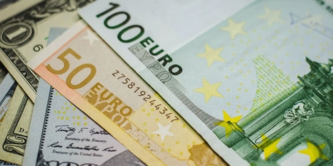 Dolar ezdi geçti! Tam gaz yükseliş, Euro da...