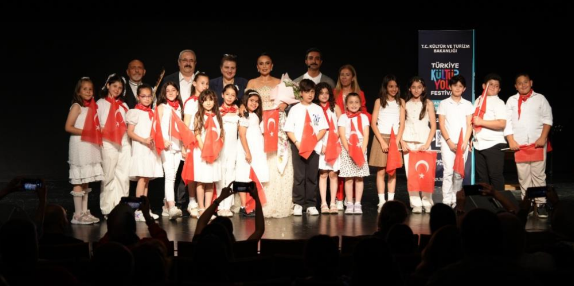 Anadolu’nun yedi ozanı opera yorumu ile Samsun’da seslendirildi