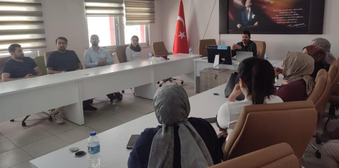 Bayburt'ta sosyal hizmet personeline kişisel mahremiyet eğitimi