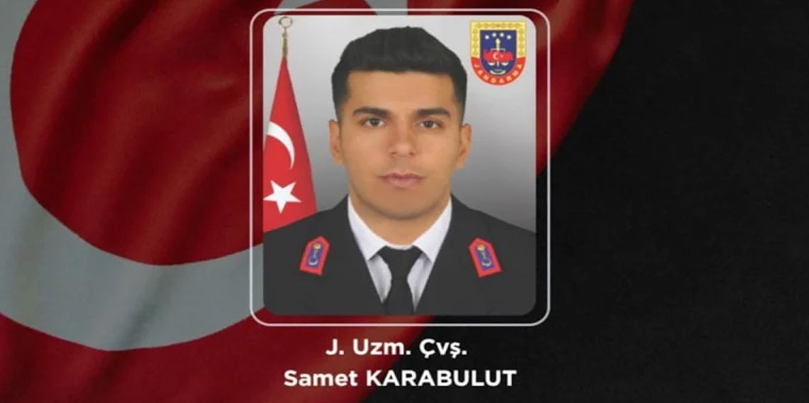 Van'da ticari araç askeri araca çarptı: 1 asker şehit, 4 asker yaralı