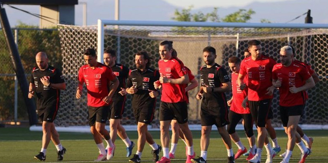 A Milli Futbol Takımı Los Angeles'ta ilk antrenmanını yaptı