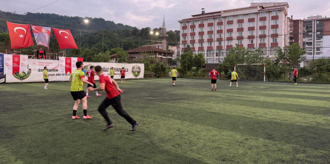 Bakanlığın pilot spor projesi Artvin'de gençleri sahaya indirdi