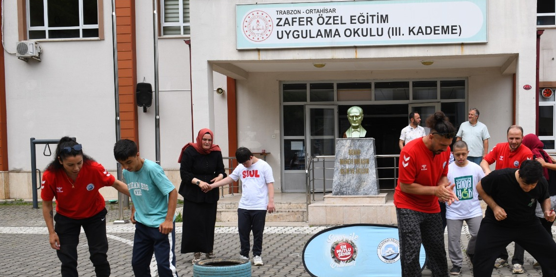 Ortahisar Belediyesi Özel Çocuklar İçin Etkinlik Düzenledi
