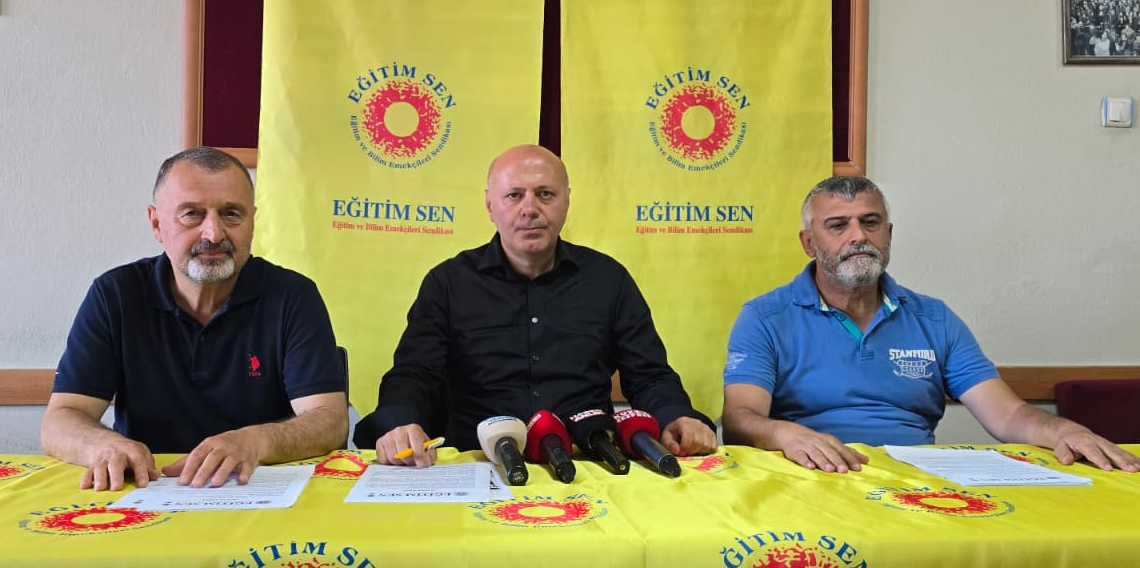 Eğitim Sen Trabzon Şubesi: Bakan Yusuf Tekin'e Karne Vermiyoruz